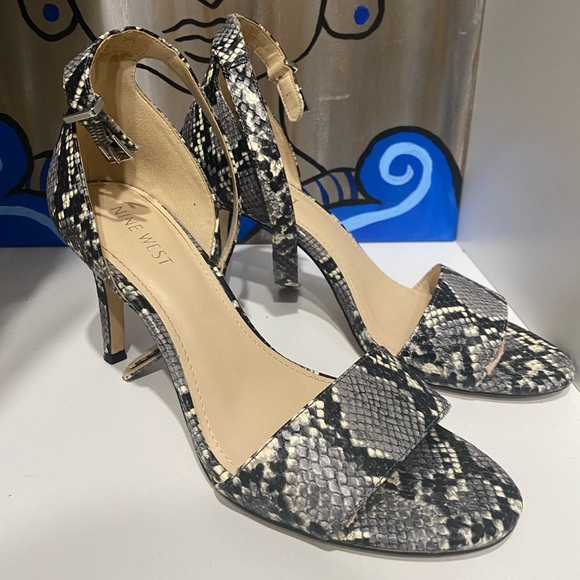 Nine West Shoes - Snake print sandal heel sz 8 Nine West
